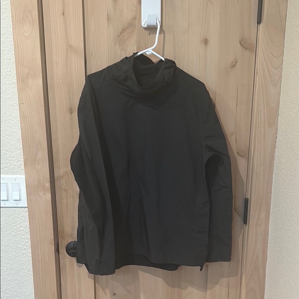 Lululemon Men’s Rain Jacket